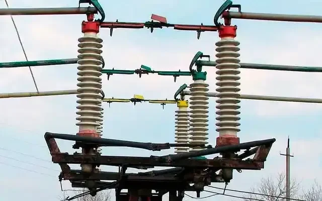 Seccionadores Eléctricos: ¿Qué son y para qué sirven?